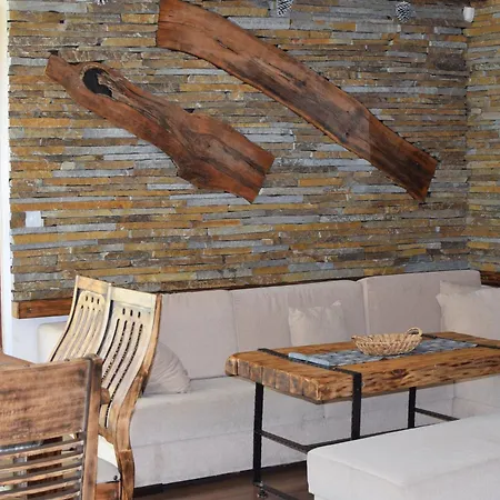 Villa Pamporovo בית נופש פמפורובו